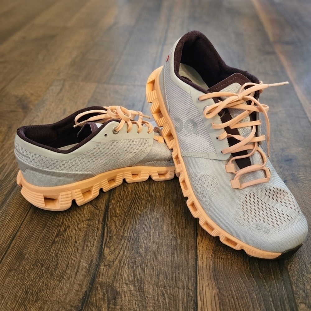 On Running Women's Cloud Running Shoes - White and Peach